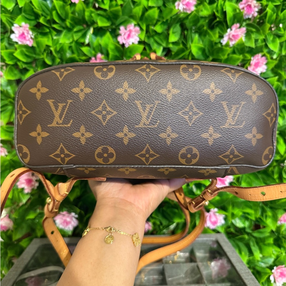 Louis Vuitton Montsour Monogram Backpack - Picture 4 of 15
